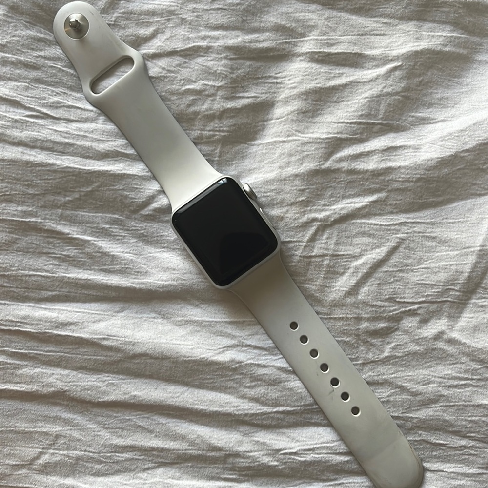 Silver 38mm Series 3 Apple Watch